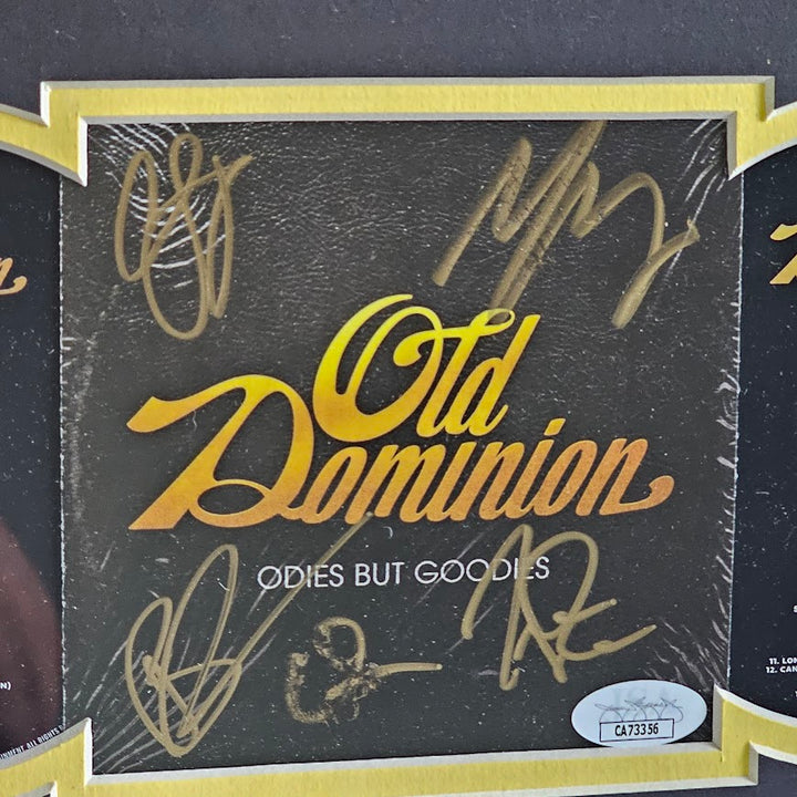 Old Dominion Signed Odies but Good CD Booklet Oldies Autographed  JSA COA