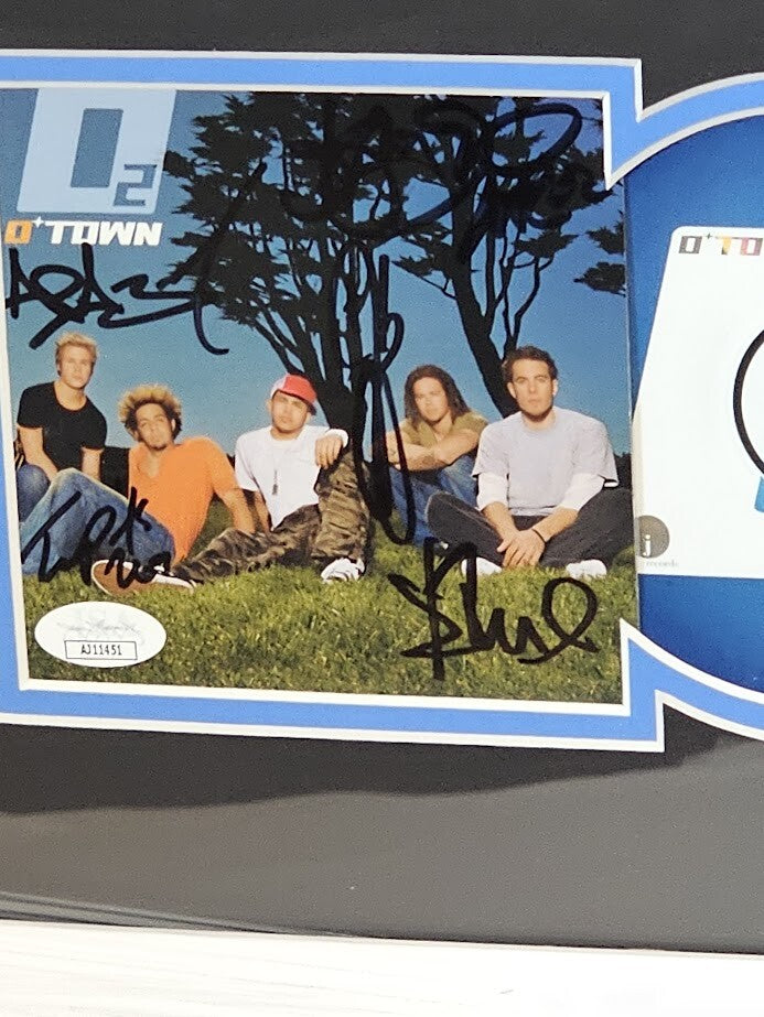 O Town  Boy Band Signed autographed O2 CD JSA  COA  O-Town