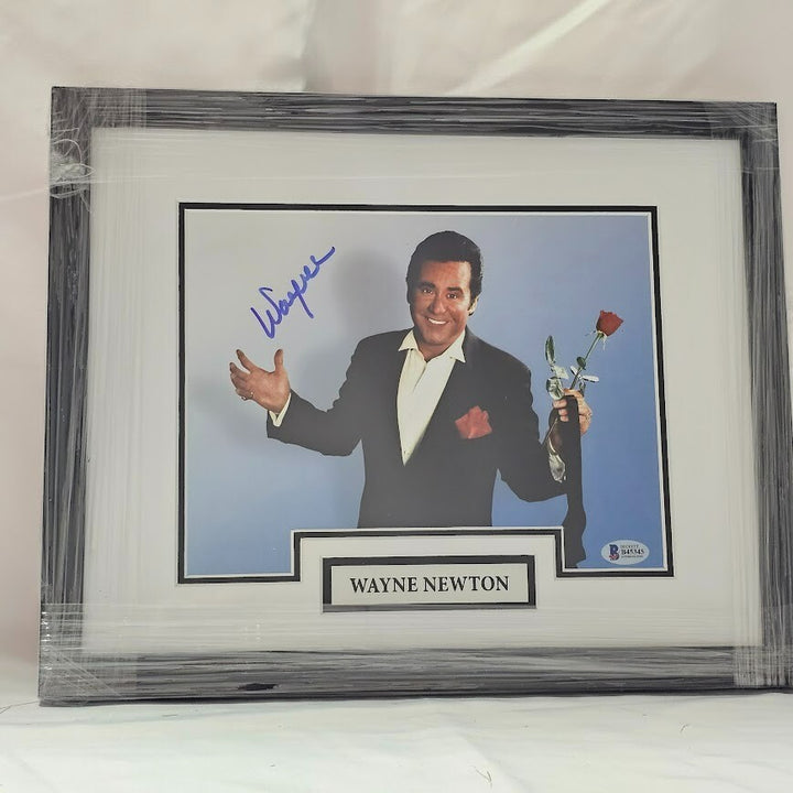 Wayne Newton  Hand Signed 8x10 Picture Autographed Beckett Authenticated
