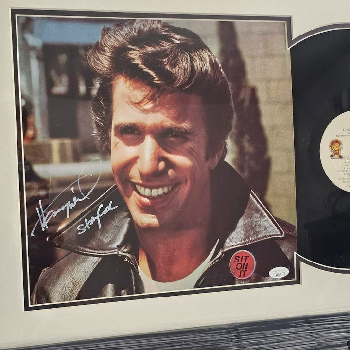 Henry Winkler signed LP Happy Days Fonzie's Favorites Autographe JSA  Vinyl