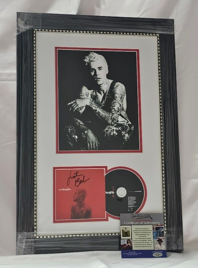 Justin Beiber Autographed Signed Changes CD   COA Framed