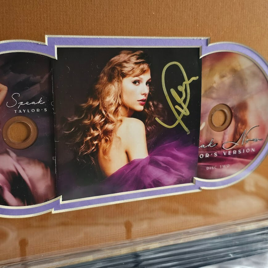 Taylor Swift Signed Speak Now Taylor's Version CD Autographed authenticated  COA