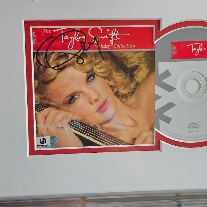 Taylor Swift RARE SIGNED Autographed CD Holiday Collection Global Authentics COA