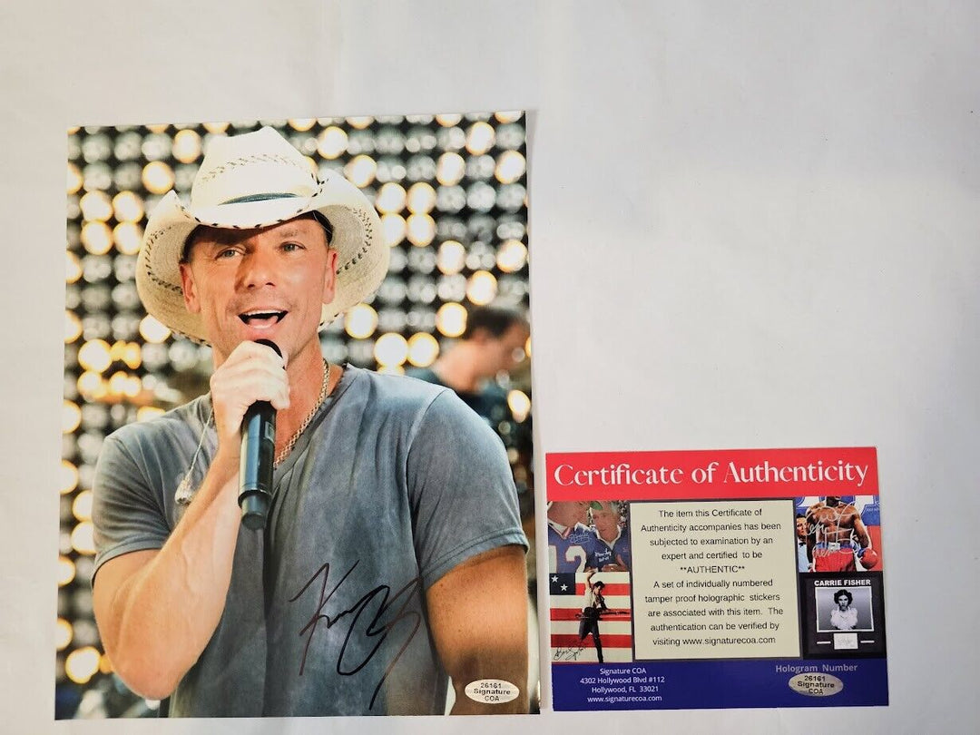Kenny Chesney autographed  8x10 color photo