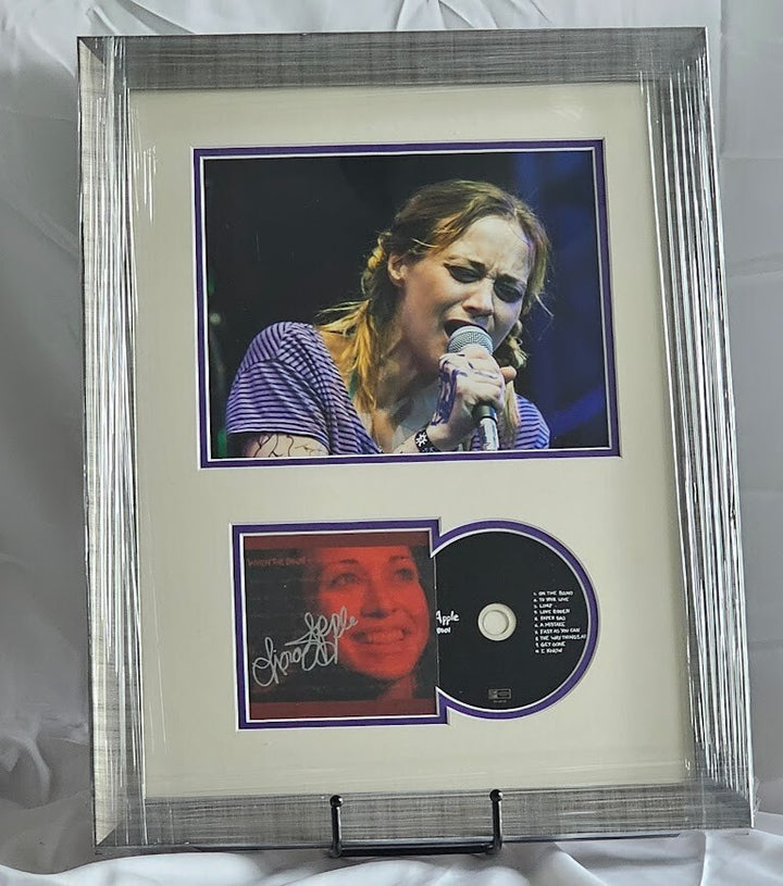 Fionna Apple  Signed When the Pawn Autographed CD  Authenticated COA