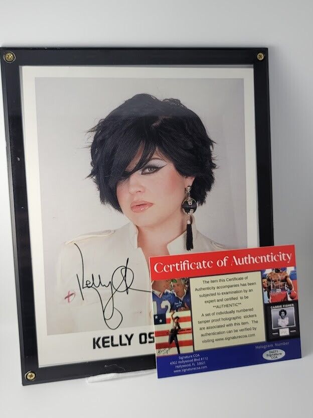 Kelly Osbourne   Autographed  signed  8x10 Photo COA 