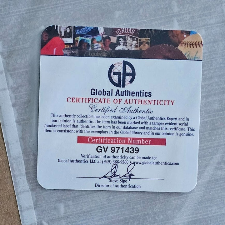 Jonas Brothers Band  autographed Signed Happiness Begins  Global Authentics COA