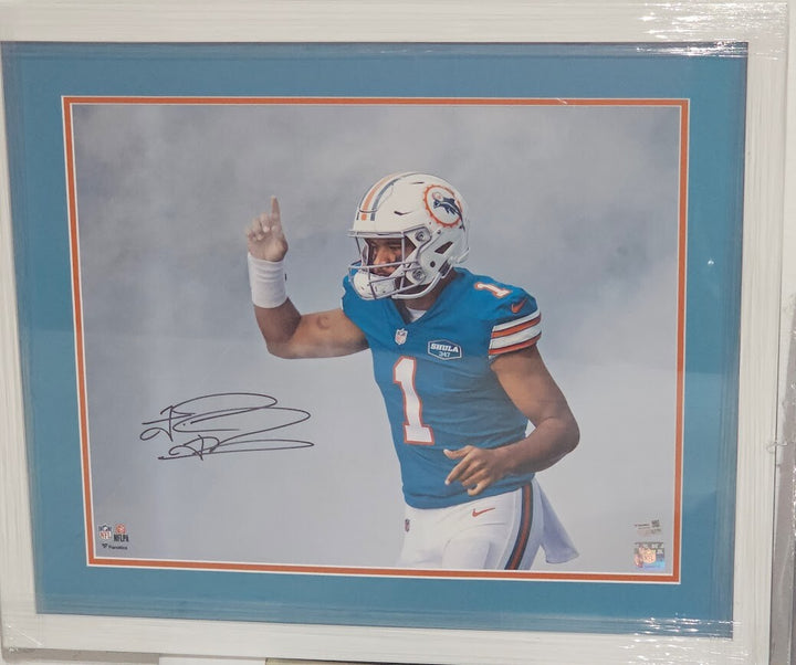 Tua Tagovailoa Miami Dolphins Signed Autographed  16x20 Fanatics Picture 15/513