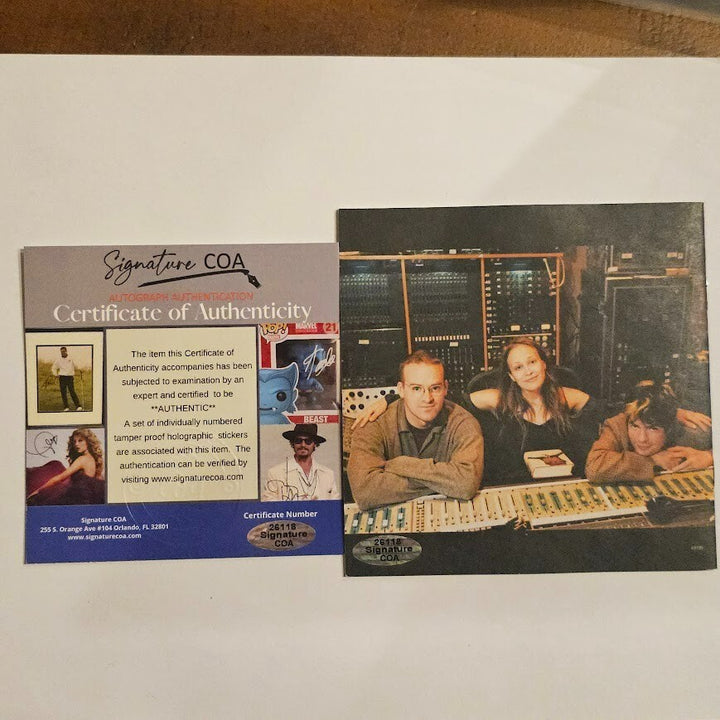Fionna Apple  Signed When the Pawn Autographed CD  Authenticated COA